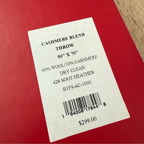 Luxury Wool Cashmere Throw in Gift Box - Picture 4 of 7